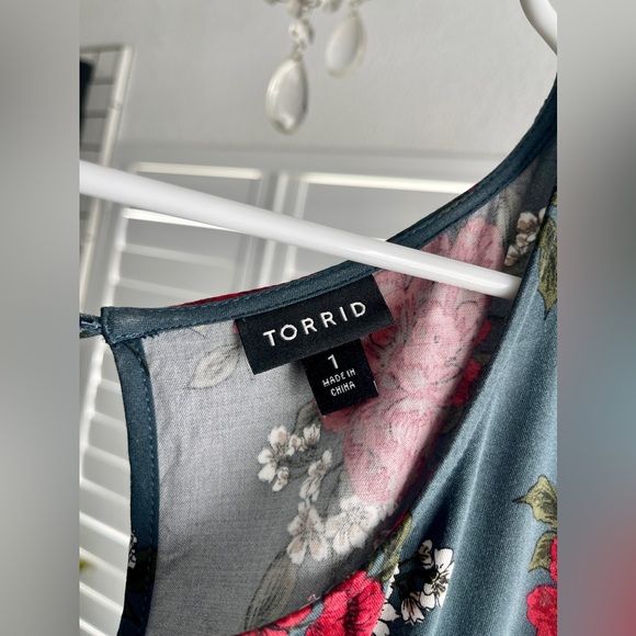 Torrid Long Sleeve Skater Dress Size 1 - Picture 3 of 5